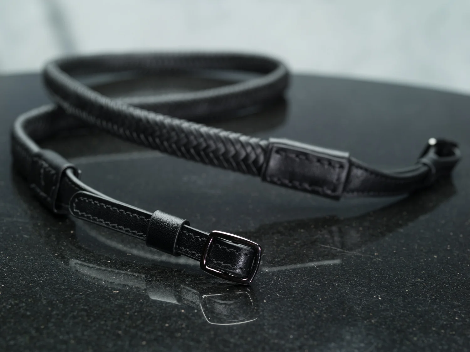 Vi Vante Matador Leica SL II Leather Camera Strap 3.jpg