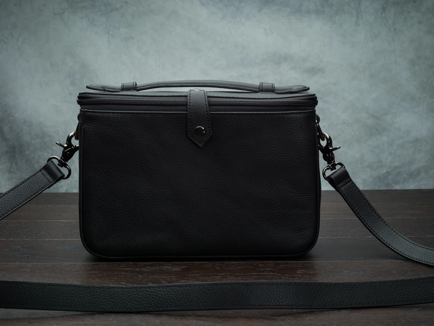 "The Outlander" Leather Camera Bag by Vi Vante , image 1