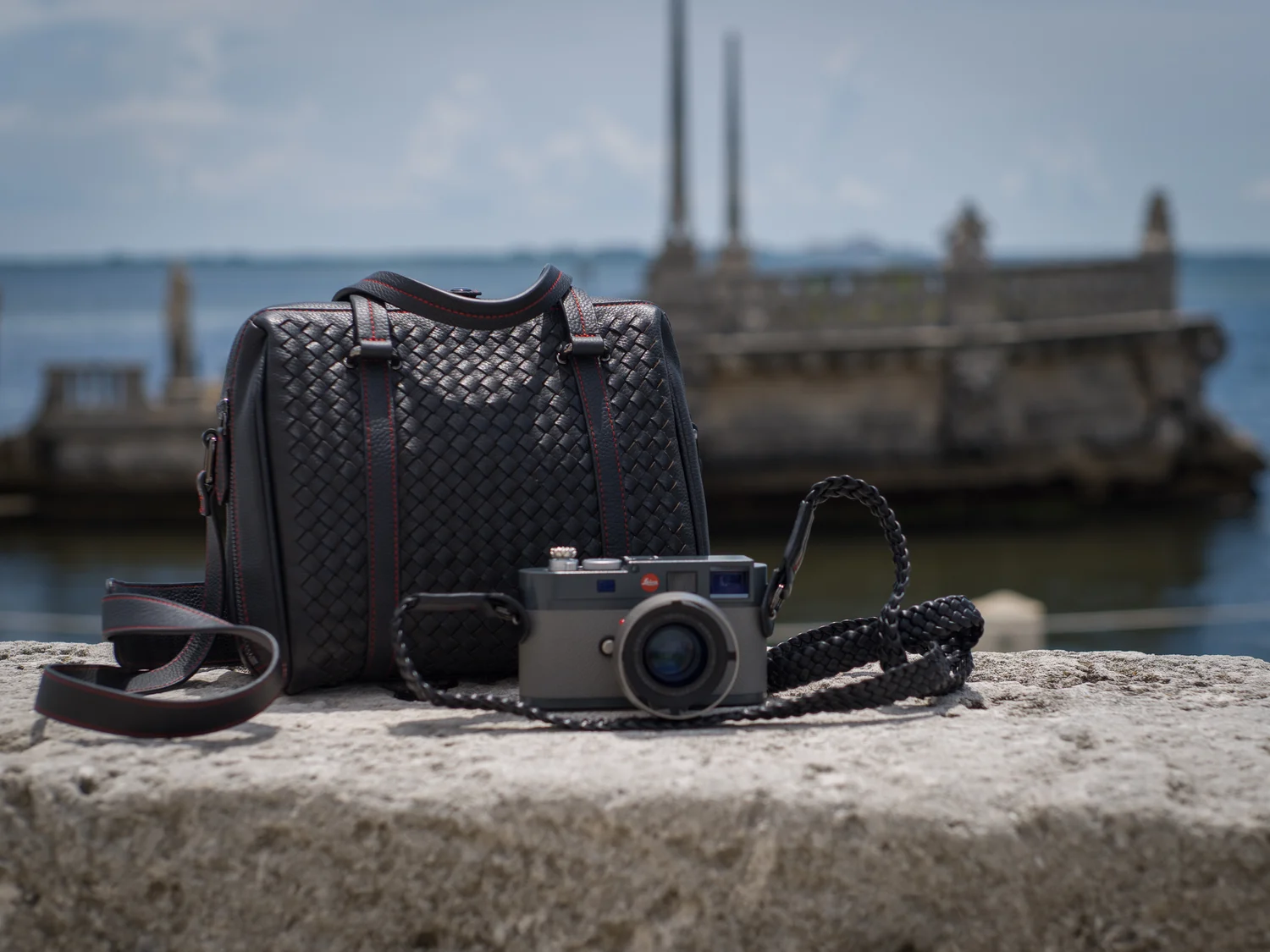 Vi Vante Calibre camera bag Tiger Strap Leica ME.jpg