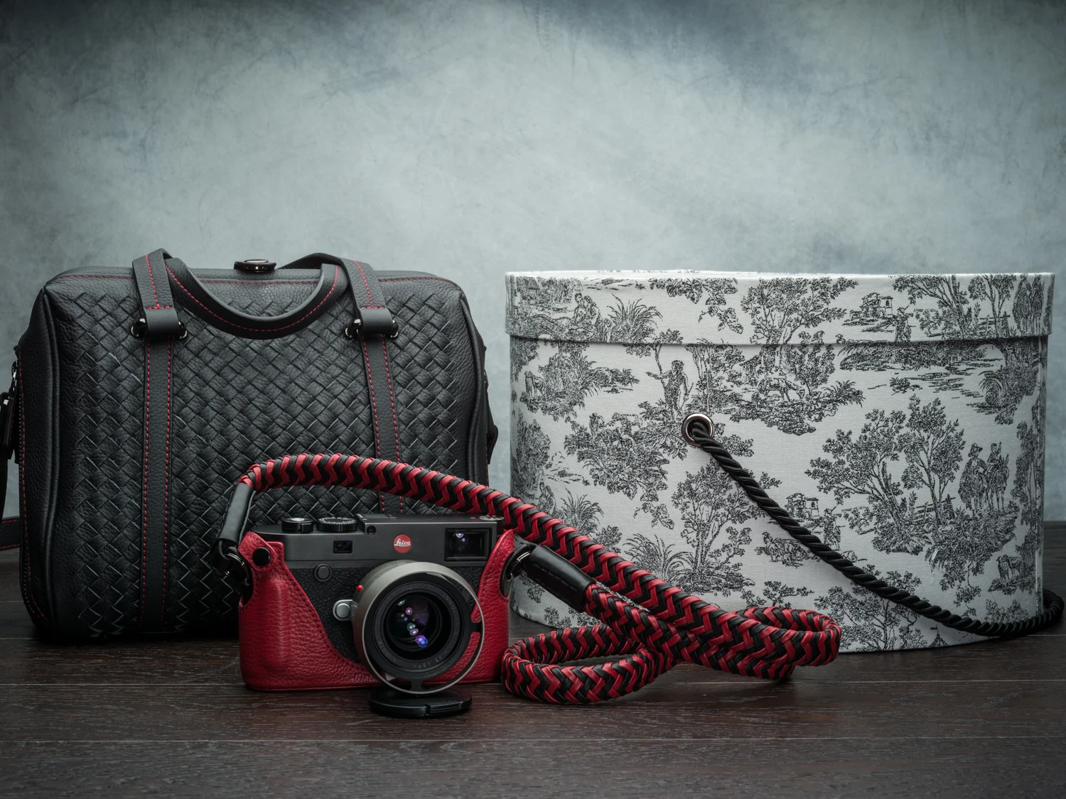 1 CALIBRE Camera Bag Phoenix Matador and Custom Hat Box, image 1