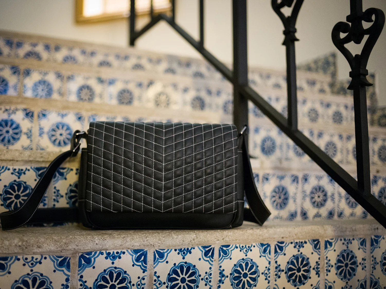 Vi Vante "Exotic" Full Size Quilted Leather Bag , image 28