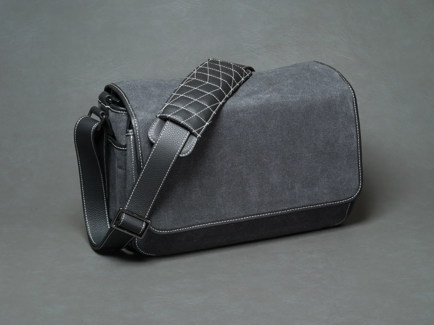 canvas camera bag for dslr mirrorless cameras