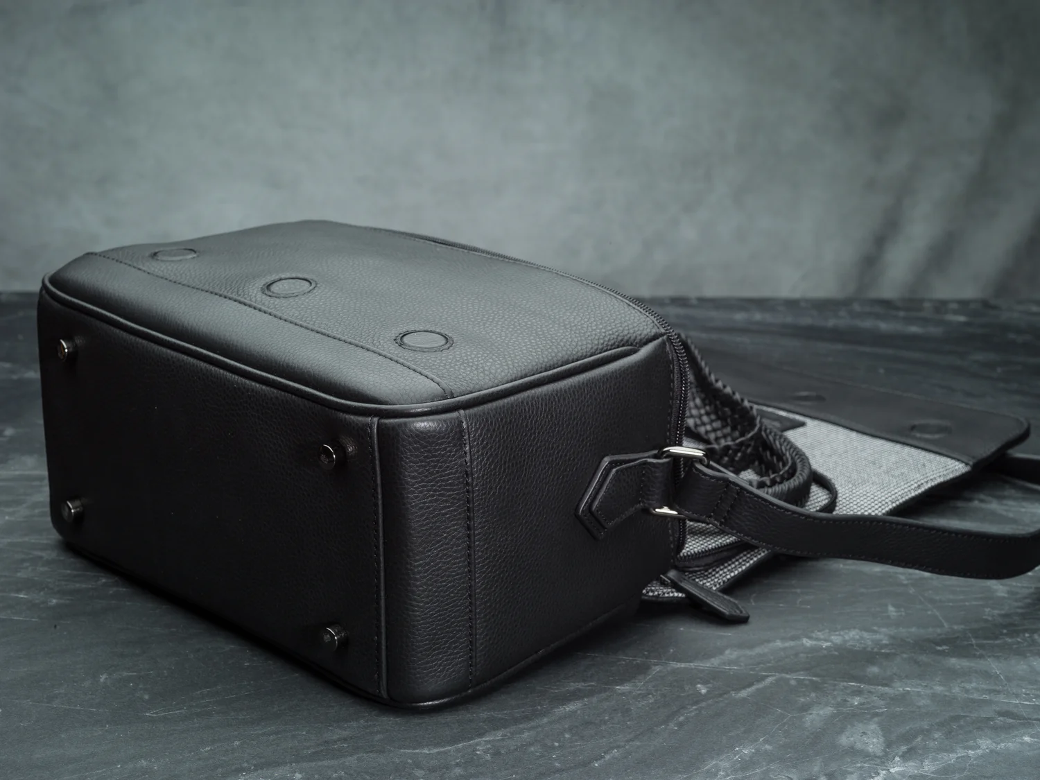 weather resistant leather camera bag
