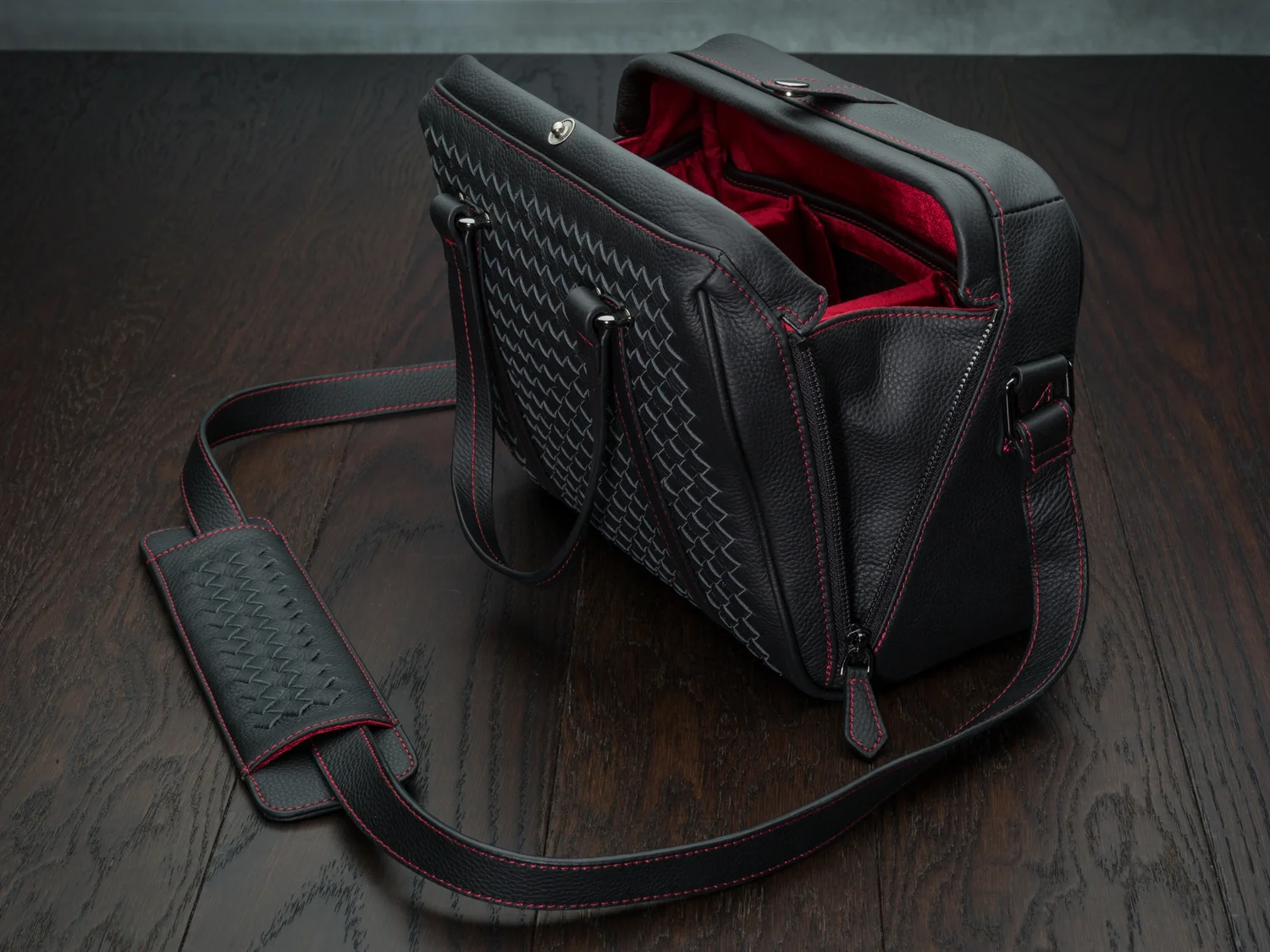 1 CALIBRE Camera Bag Phoenix Matador and Custom Hat Box, image 5